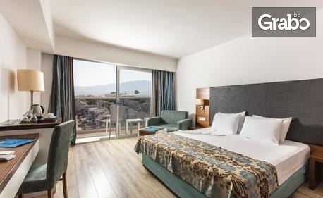 Семейни майски празници в Кушадасъ: 4 нощувки на база Ultra All Inclusive в Хотел Palm Wings Beach Resort & Spa Kusadasi*****, плюс транспорт