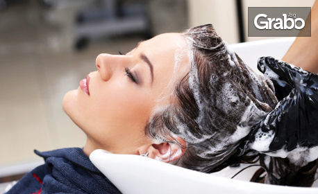 Луксозна терапия за коса с масло от канабис, плюс масажно измиване и оформяне със сешоар