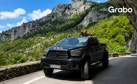 Офроуд сафари в Родопите с джип Toyota Tundra за до 10 човека - район с. Ягодина и Ягодинска пещера