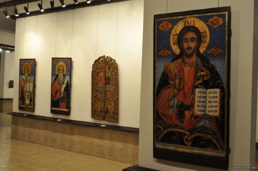 Експозиция "Възрожденски икони от Добруджа" - Добрич | Опознай.bg
